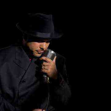 Howard Hewett